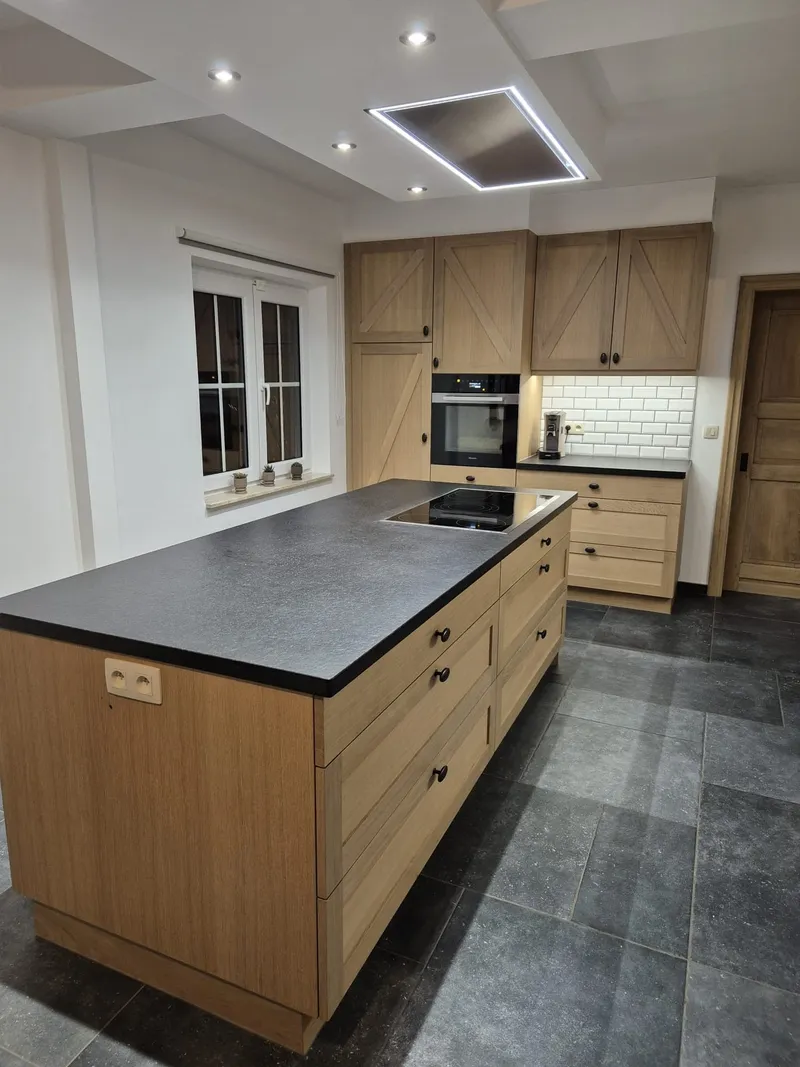 Cuisine sur mesure, réalisation 12, photo 3 sur 7