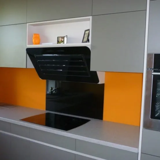 Cuisine sur mesure, réalisation 6, photo 2 sur 2